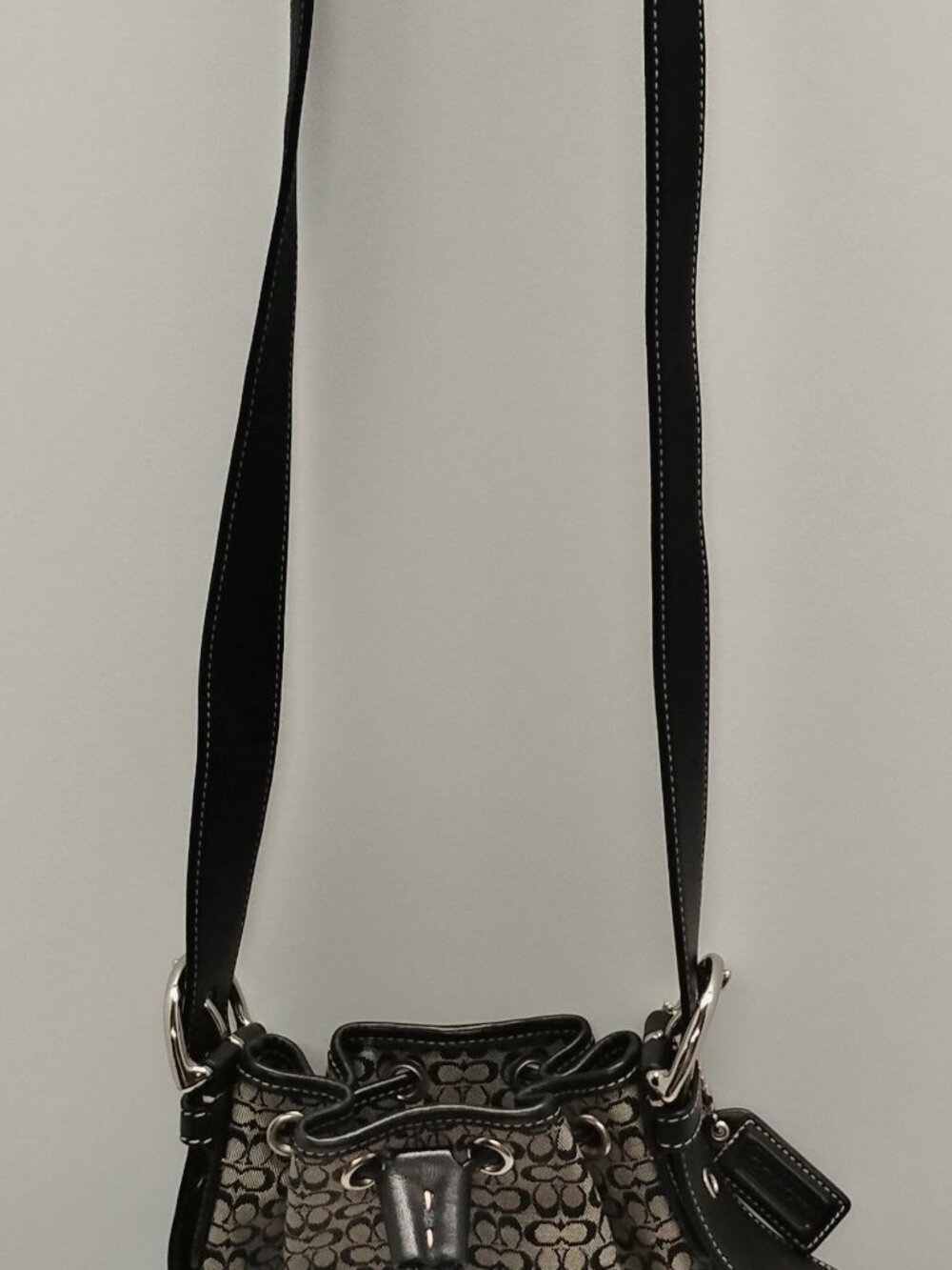 Vintage Coach Y2K Black Signature Jacquard Hobo Bucket Bag — EUC - Picture 12 of 13